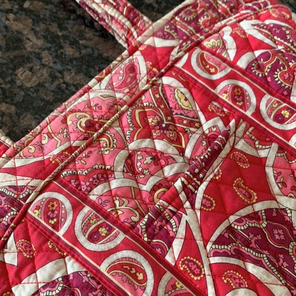 Vera Bradley Rosy Posies Shoulder Bag Red & Pink 100% Cotton Paisley Print - Picture 3 of 6
